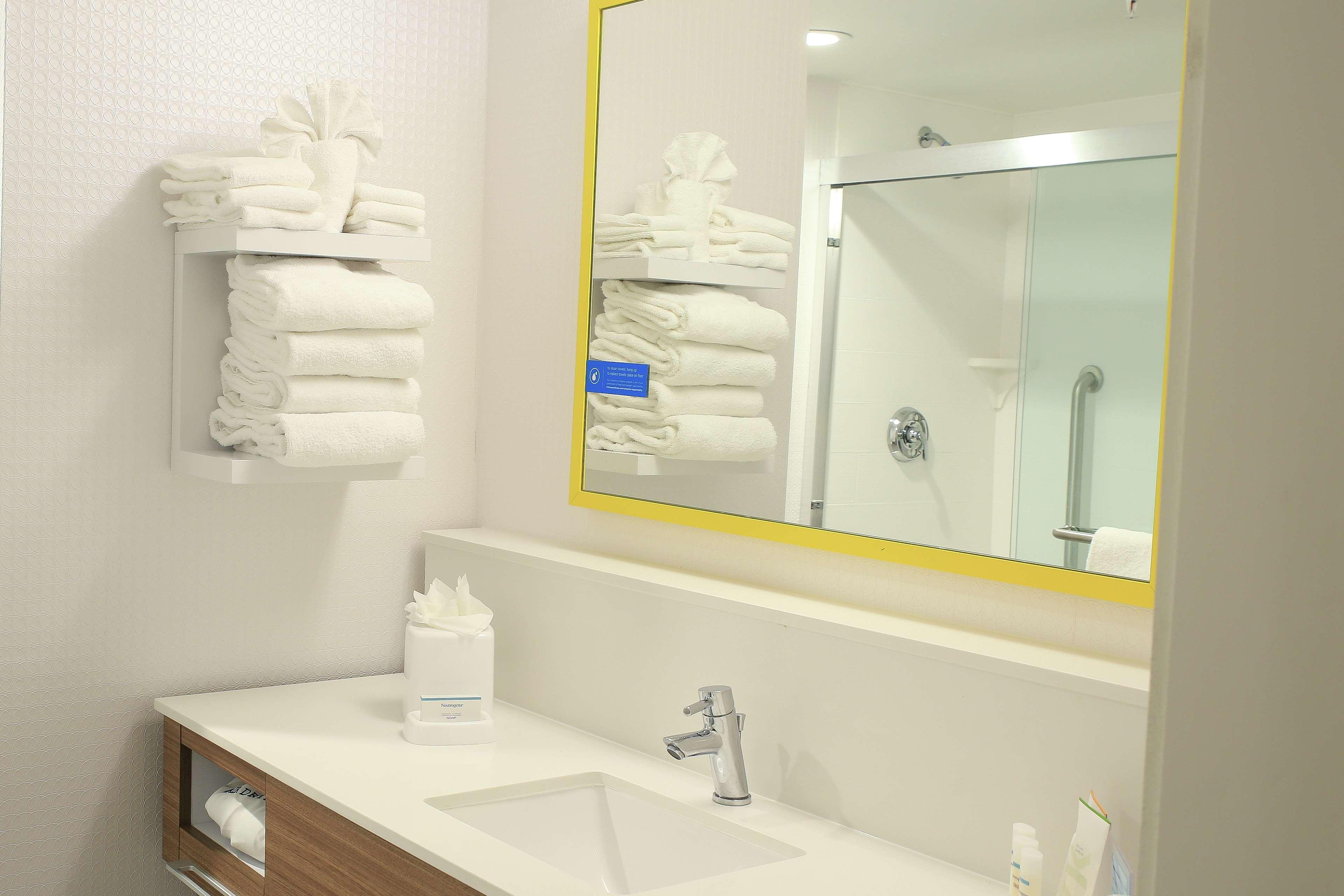 Hampton Inn & Suites Mount Laurel/Moorestown Bagian luar foto