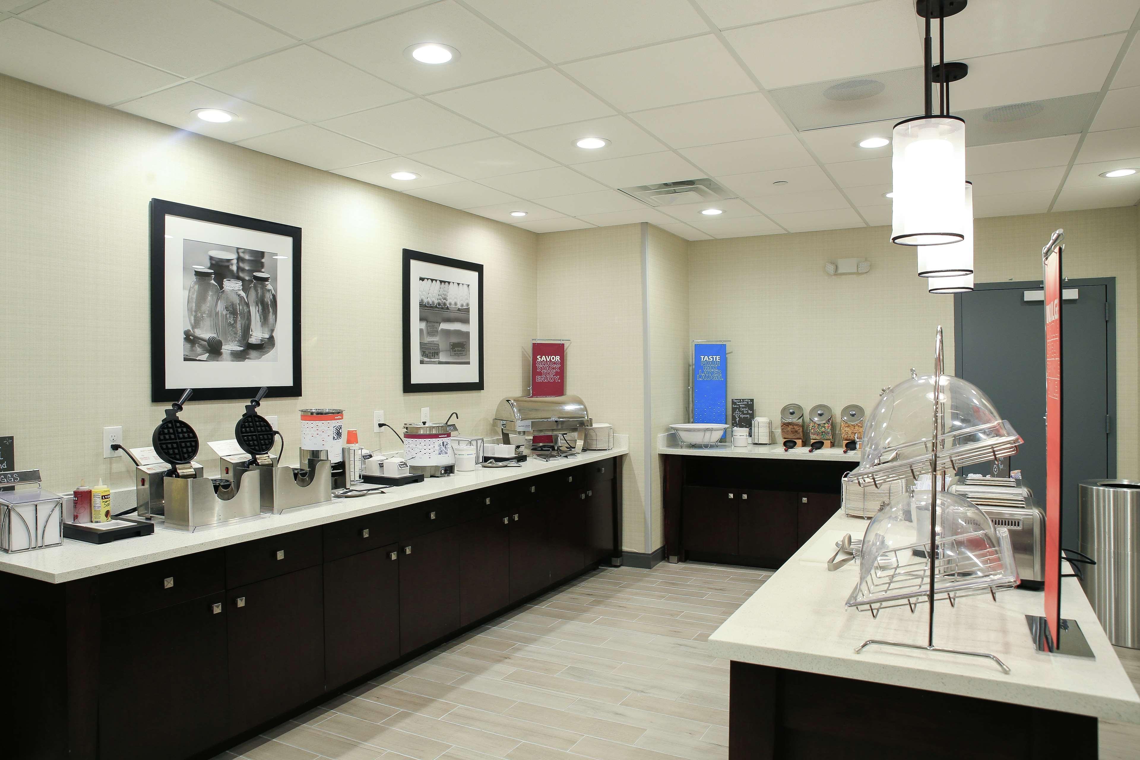 Hampton Inn & Suites Mount Laurel/Moorestown Bagian luar foto