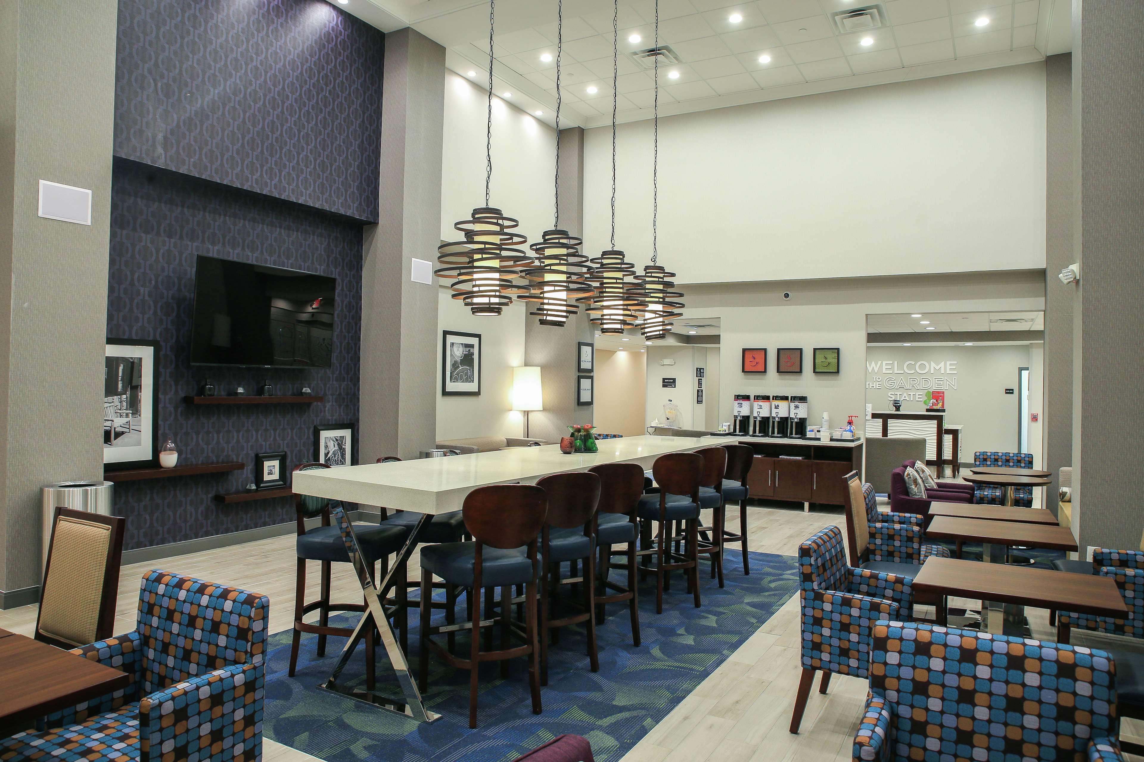 Hampton Inn & Suites Mount Laurel/Moorestown Bagian luar foto