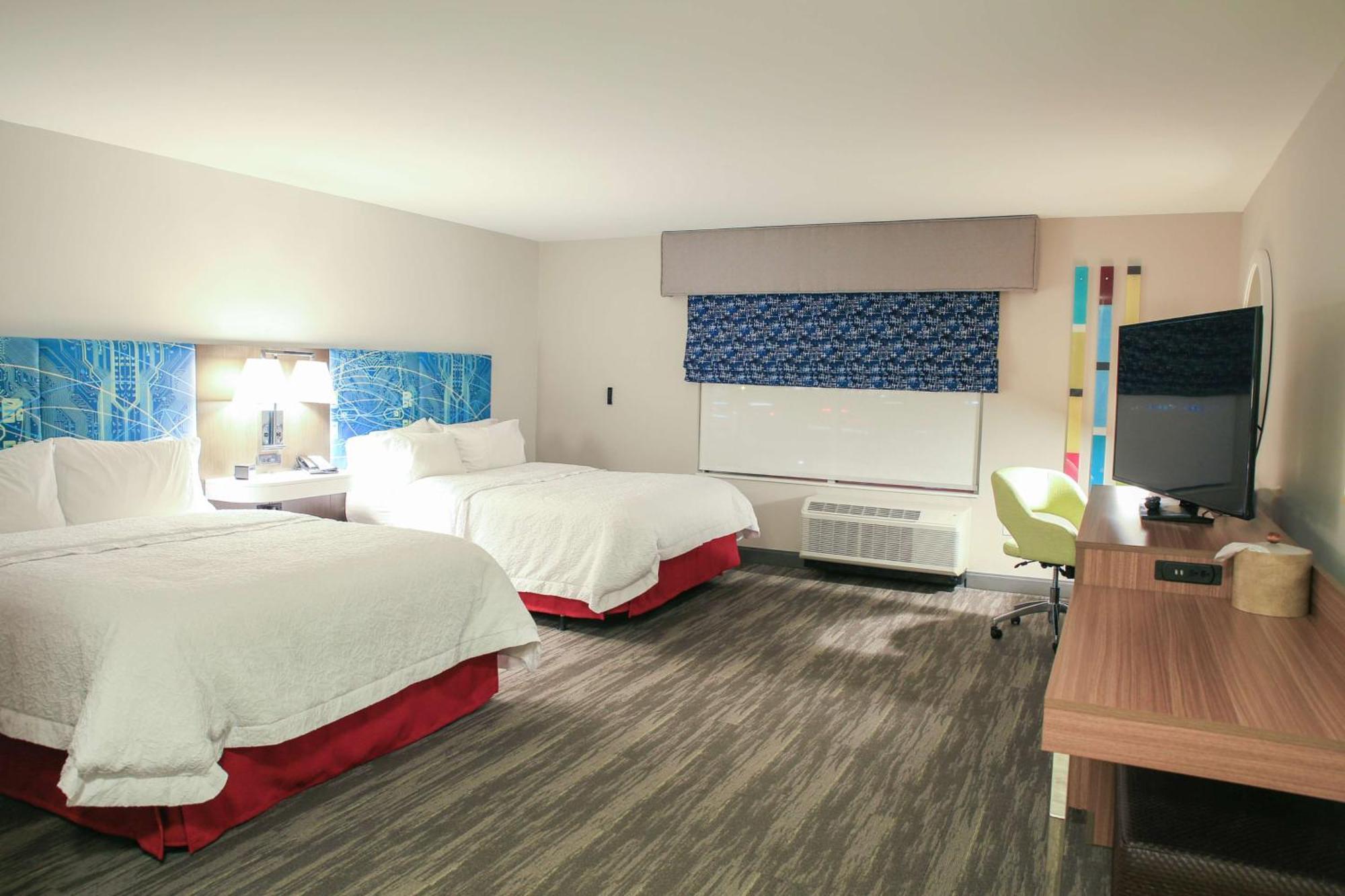 Hampton Inn & Suites Mount Laurel/Moorestown Bagian luar foto