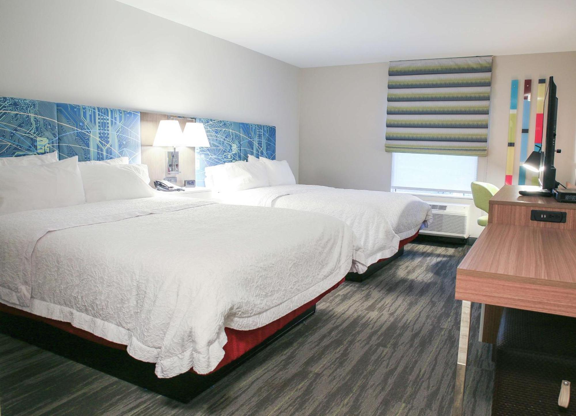 Hampton Inn & Suites Mount Laurel/Moorestown Bagian luar foto